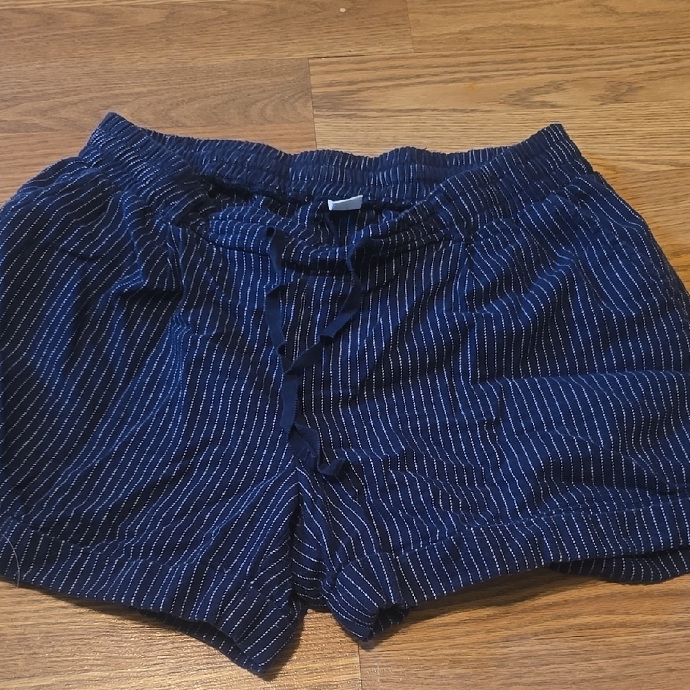 Old Navy Women's High Waist Navy Striped Shorts